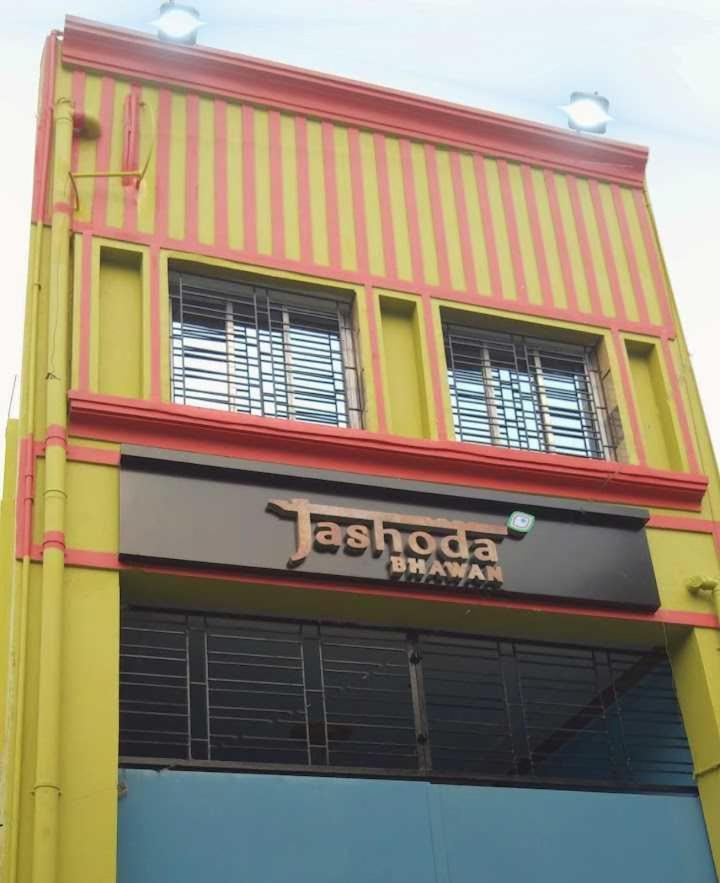 Pop Jashoda Bhawan Near Girish Mancha Hotel Ghusuri Eksteriør billede